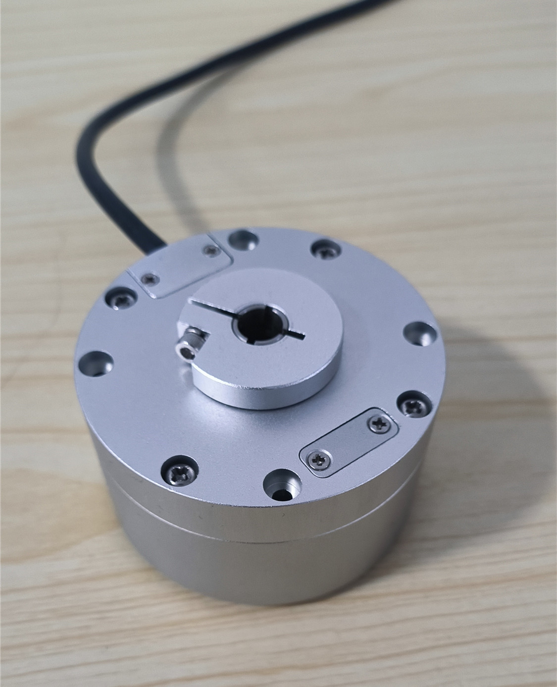 VTC68K08 （百萬(wàn)圈級(jí)） 多圈空心角度傳感器